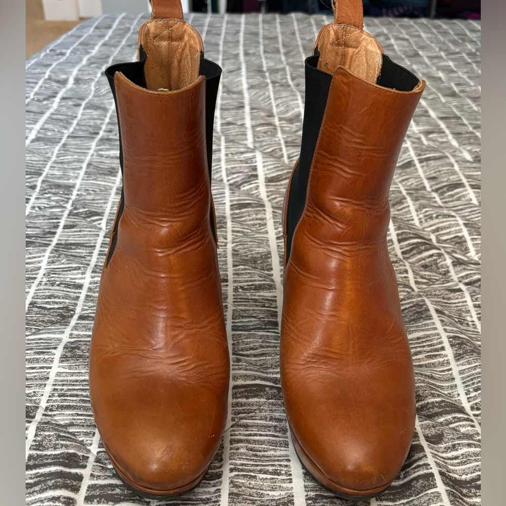 Fluevog Writes Paglia - size 11.